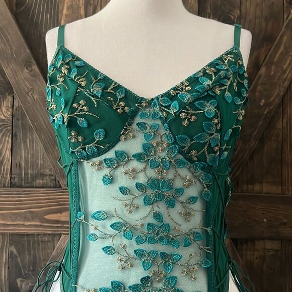 Mesh Sheer Lace-Up Embroidered Teddy Lingerie Snap Crotch Bodysuit - Picture 4 of 14